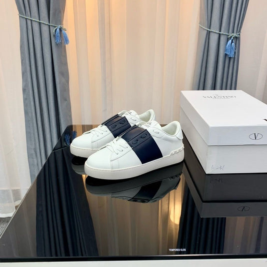 Valentino blue open