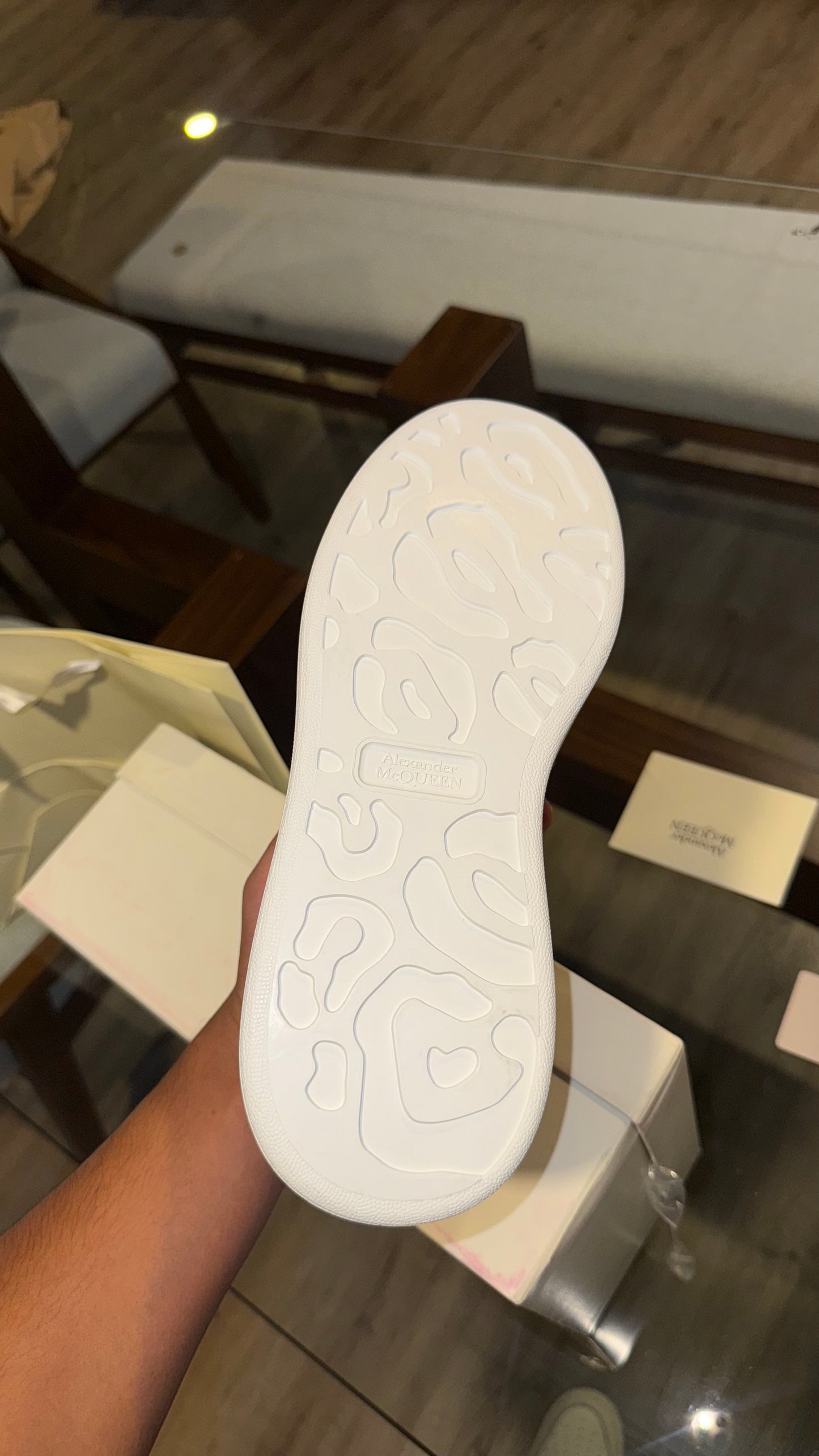 Alexander McQueen white/black