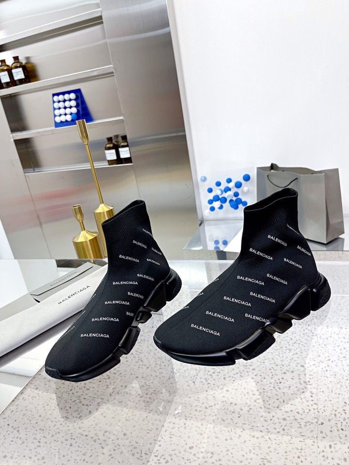 Balenciaga Speed 2.0 Logo