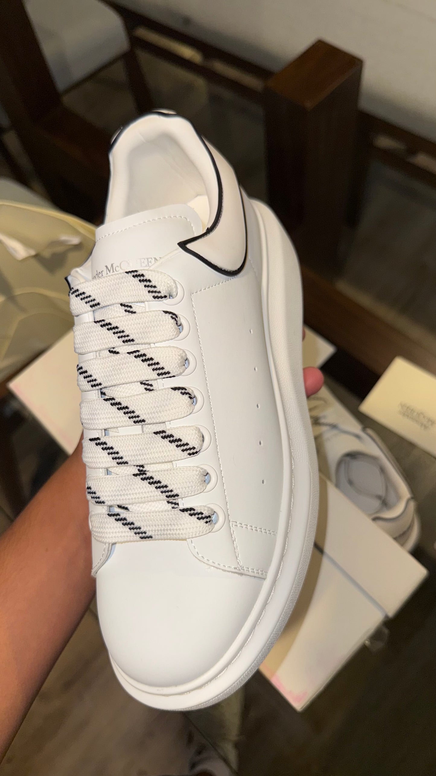 Alexander McQueen white/black