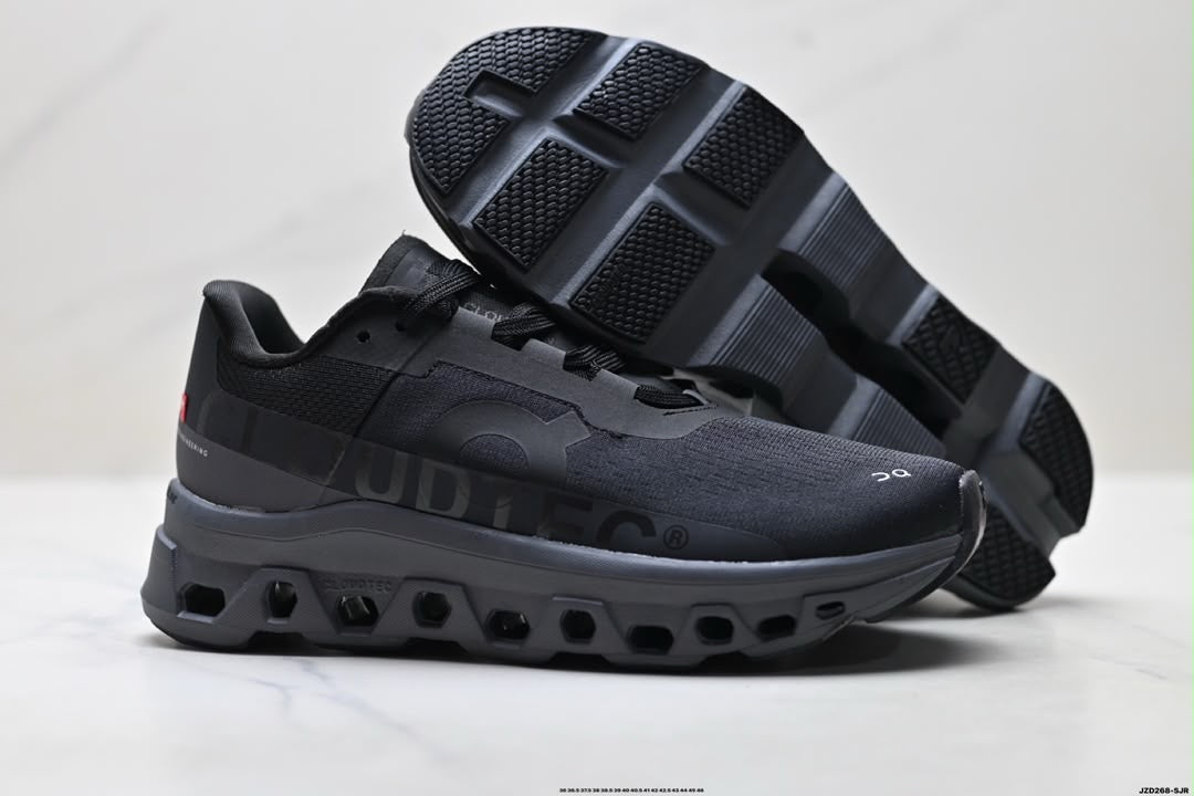 On cloud Monster Total black
