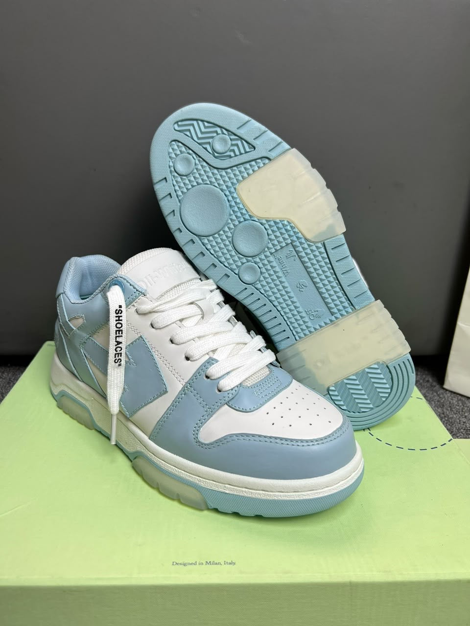 Off-white out of office blue