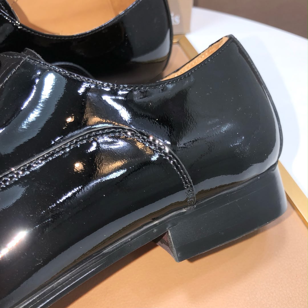 Zapatos charol Christian Louboutin