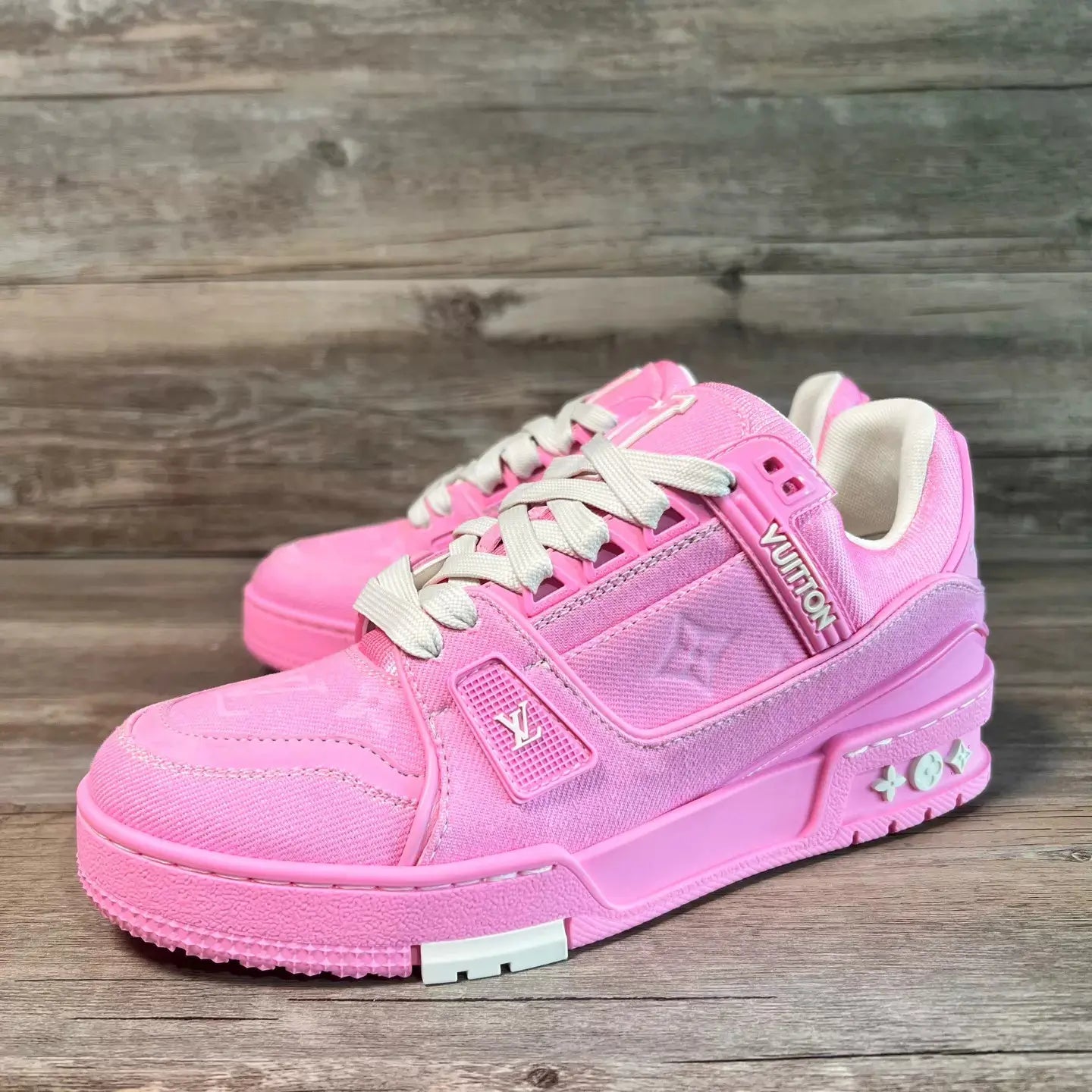 Louis Vuitton Trainer Pink