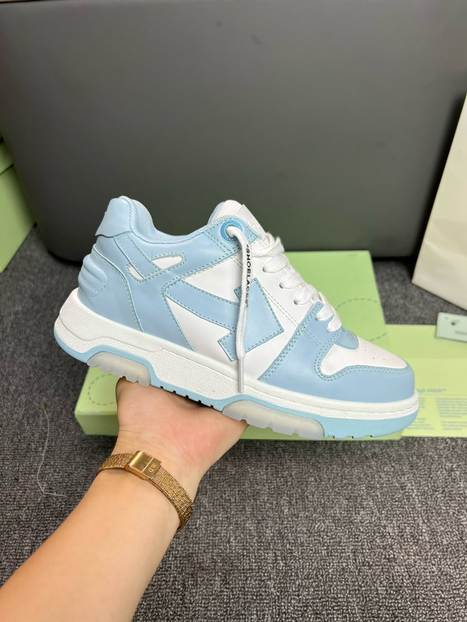 Off-white out of office blue