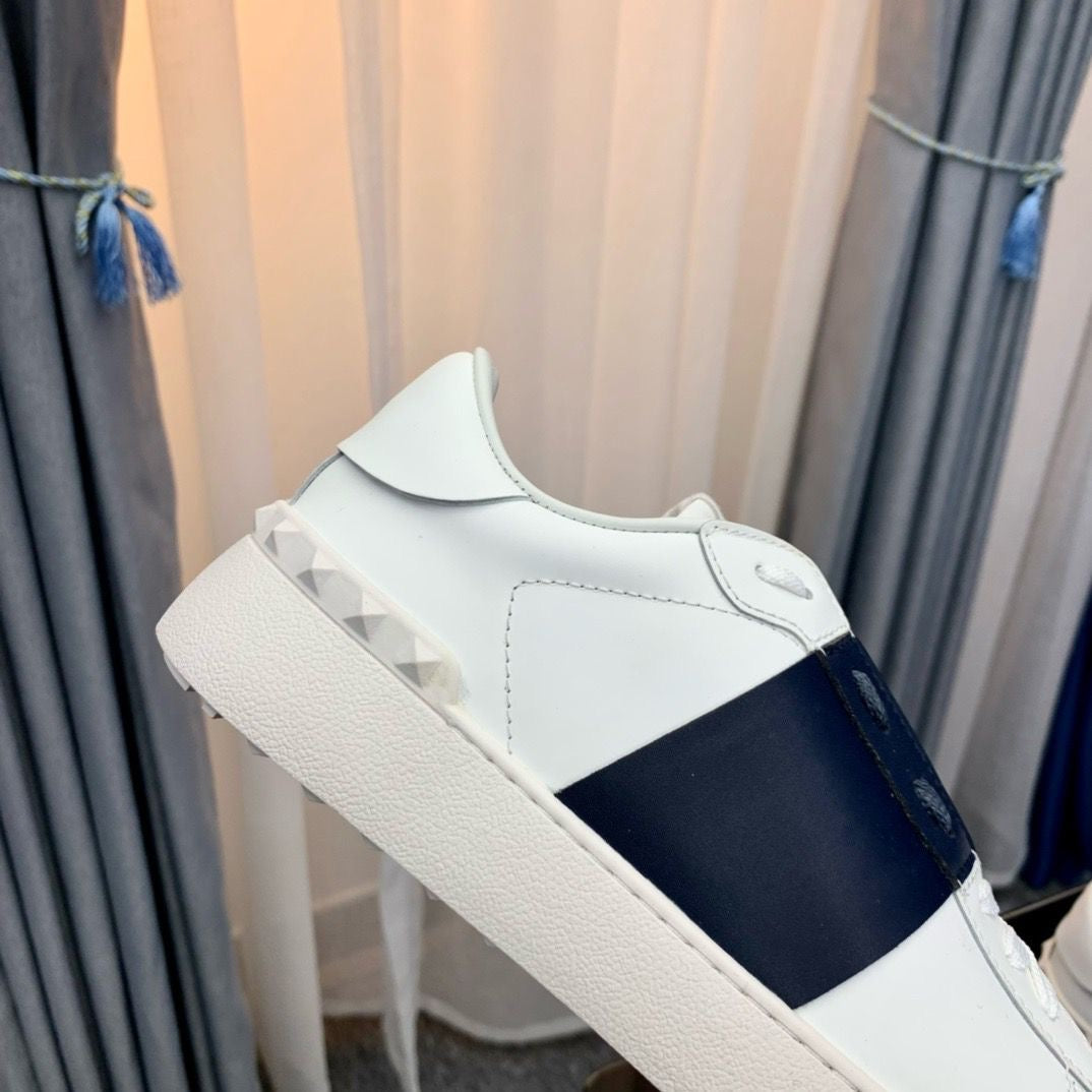 Valentino blue open