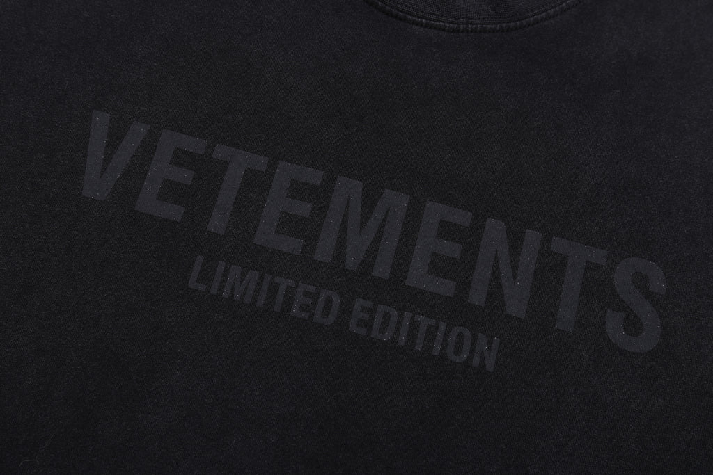 VETEMENTS