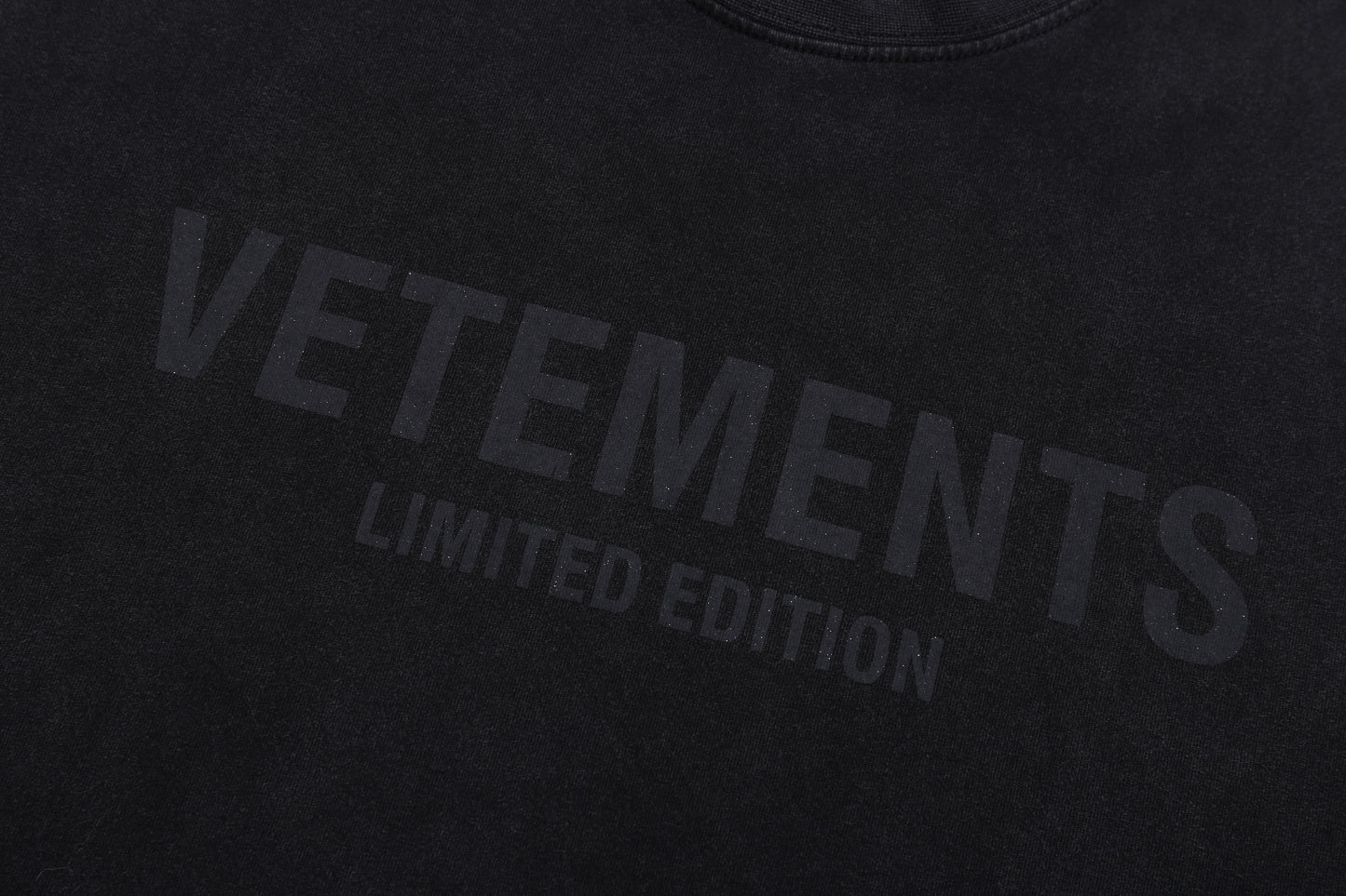 VETEMENTS