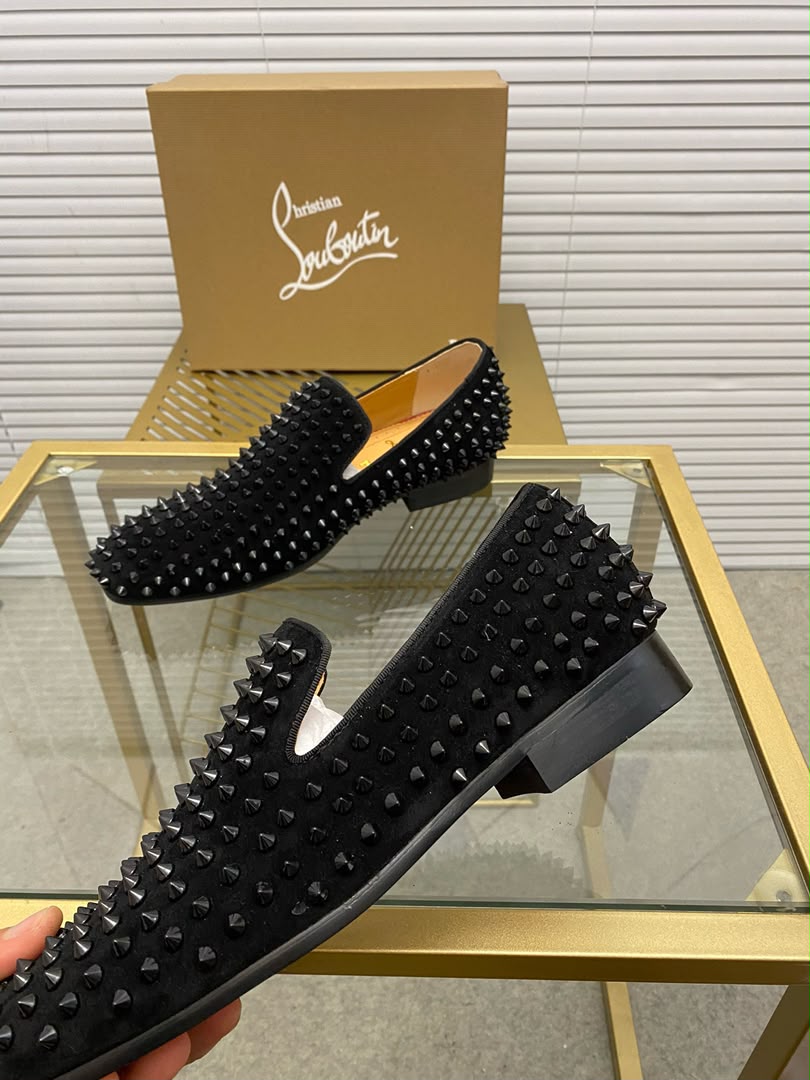 Zapato full spikes Christian Louboutin