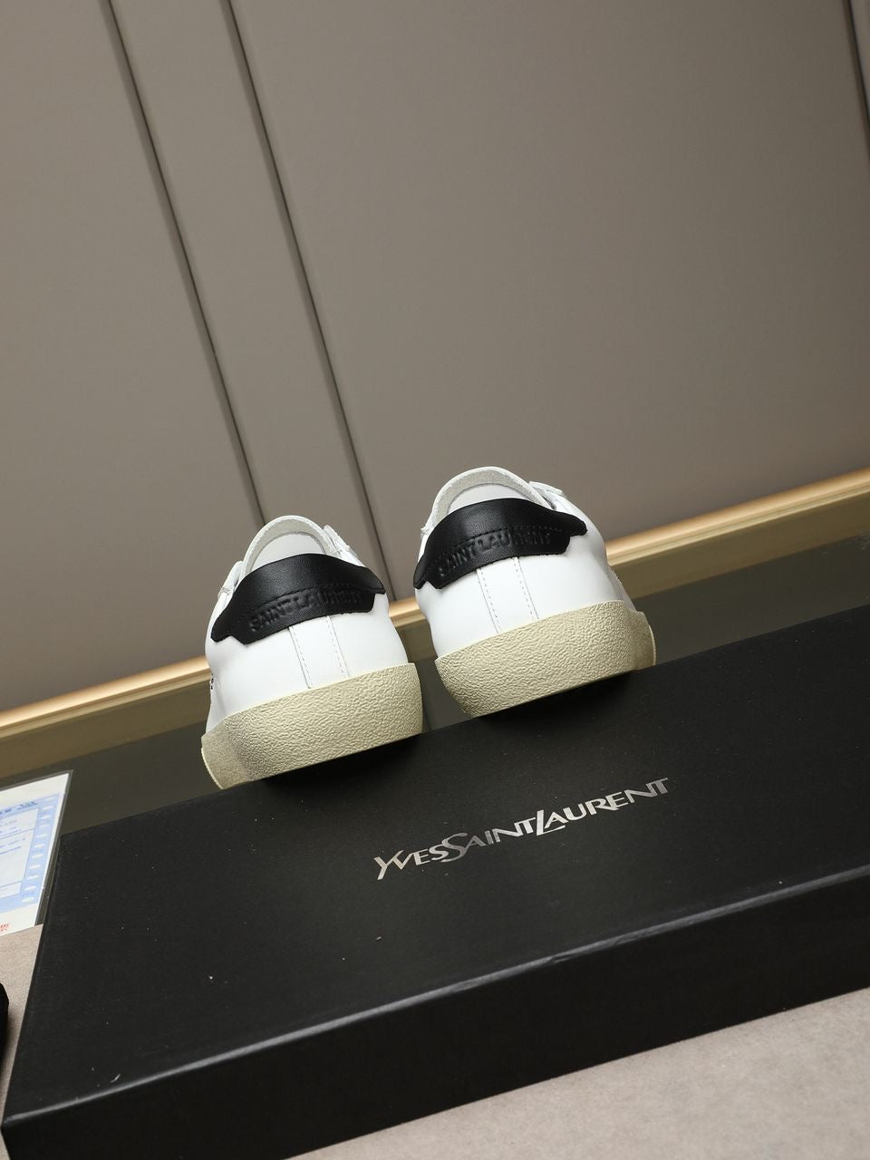 Saint Laurent Court Black