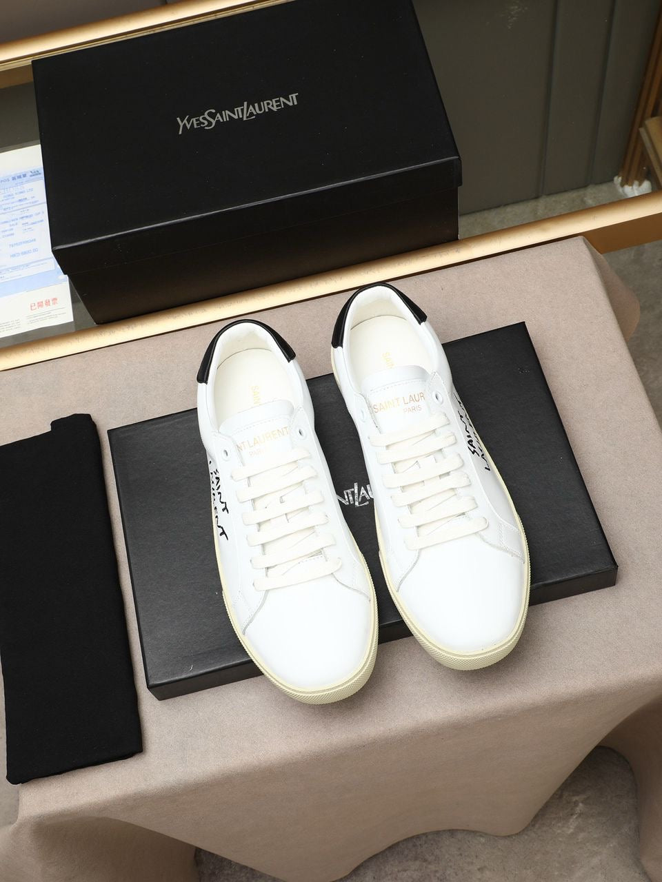 Saint Laurent Court Black