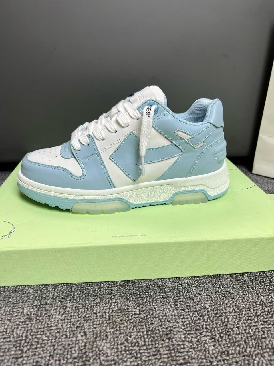 Off-white out of office blue