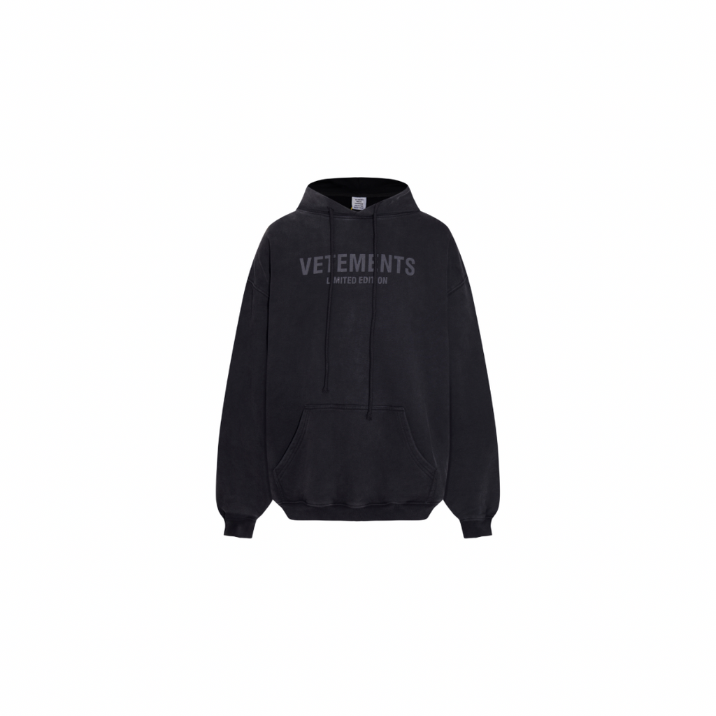 VETEMENTS