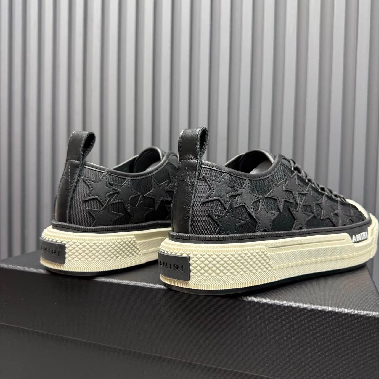 Amiri Stars low black