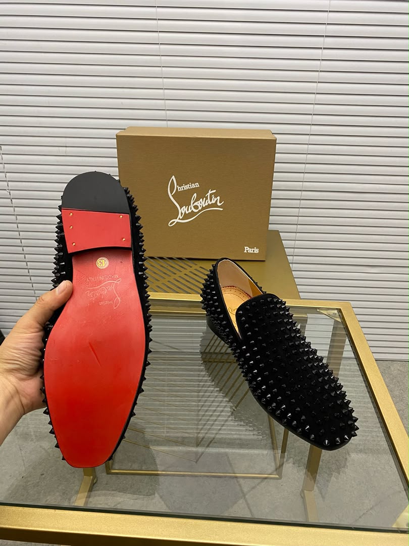 Zapato full spikes Christian Louboutin