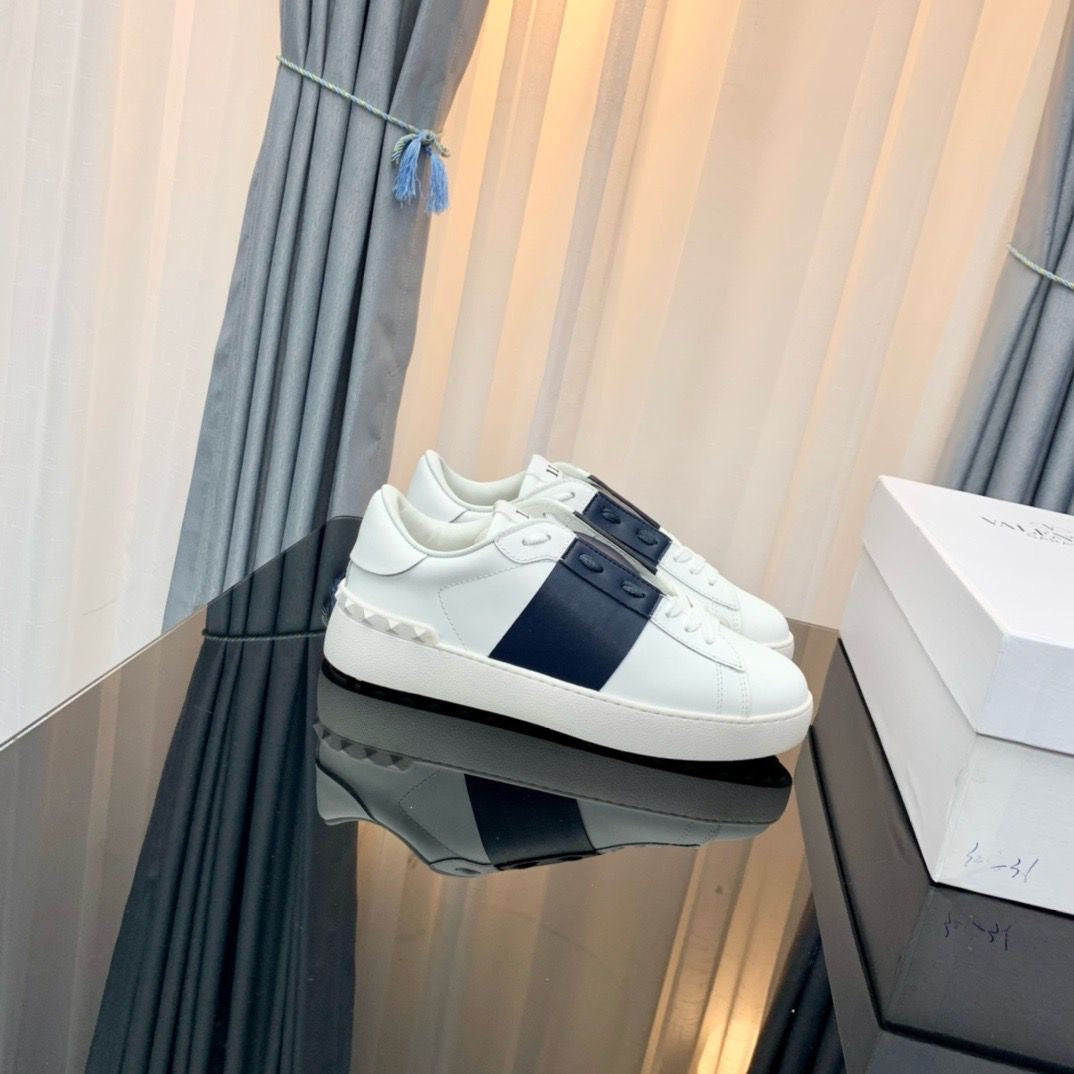 Valentino blue open