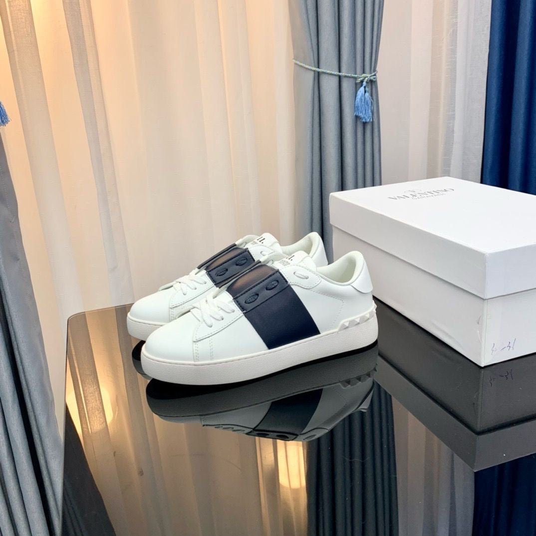 Valentino blue open
